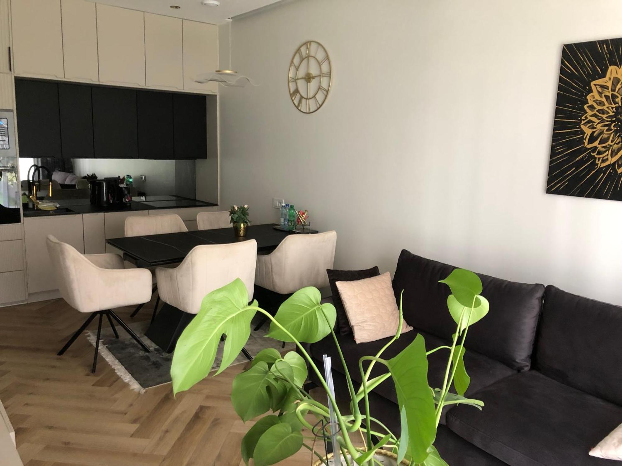 Komfortowe Apartamenty Kielce Klonowa ,Ogrodek, Garaz Podziemny, Samodzielne Wejscie Na Kod 24H 외부 사진